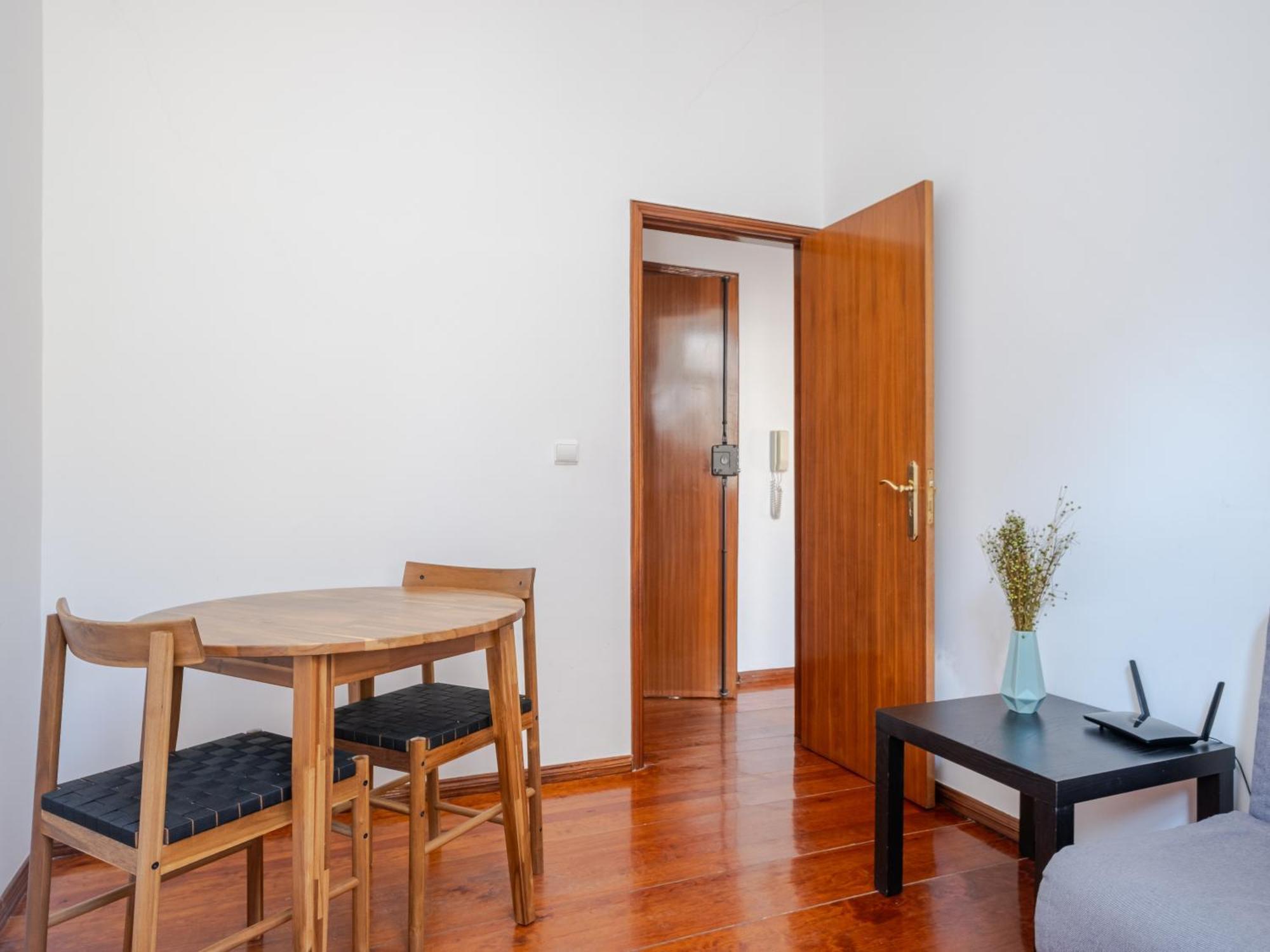 Cool Apartment Near Alfama Lisbon Bagian luar foto